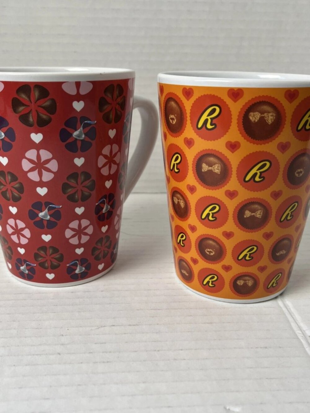 Vintage Hershey’s Kisses & Reese’s Mug Set